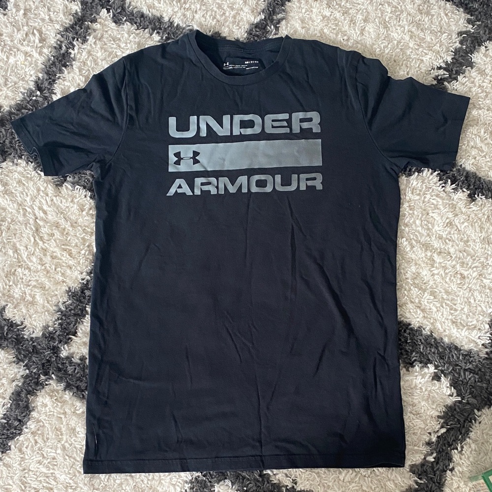 Under Armour Men's Black Graphic Tee
